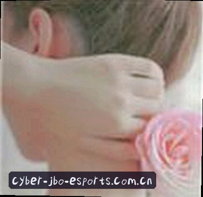 莉莉